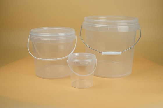 سطل بلاستيكي شفاف قابل للتخصيص مع تصميم دائم للغذاء والصلصة والبسكويت والآيس كريم