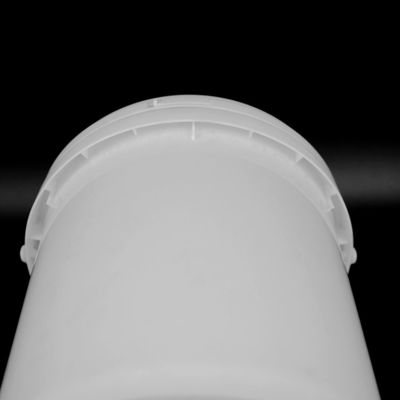 دلو تغليف بلاستيك 5 لتر مع غطاء ومقبض للطعام