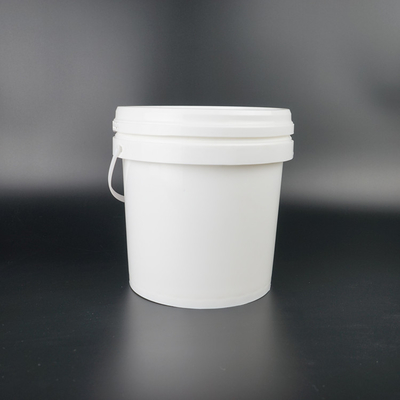 علبة دلو الطعام من البلاستيك PP/HDPE متوفرة بيضاء مع غطاء